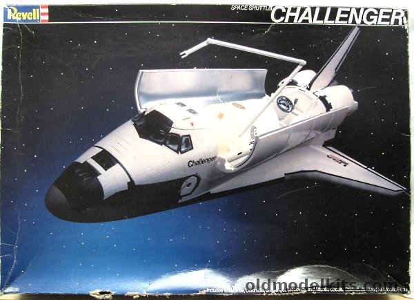 Revell 1/72 Space Shuttle Challenger - Also Atlantis / Enterprise / Discovery / Columbia - With Tile Detail, 4734 plastic model kit